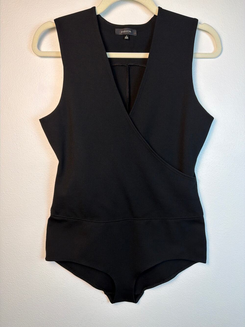 Babaton Aritzia Womens Black Contour Wrap Sleeveless Bodysuit | Size M